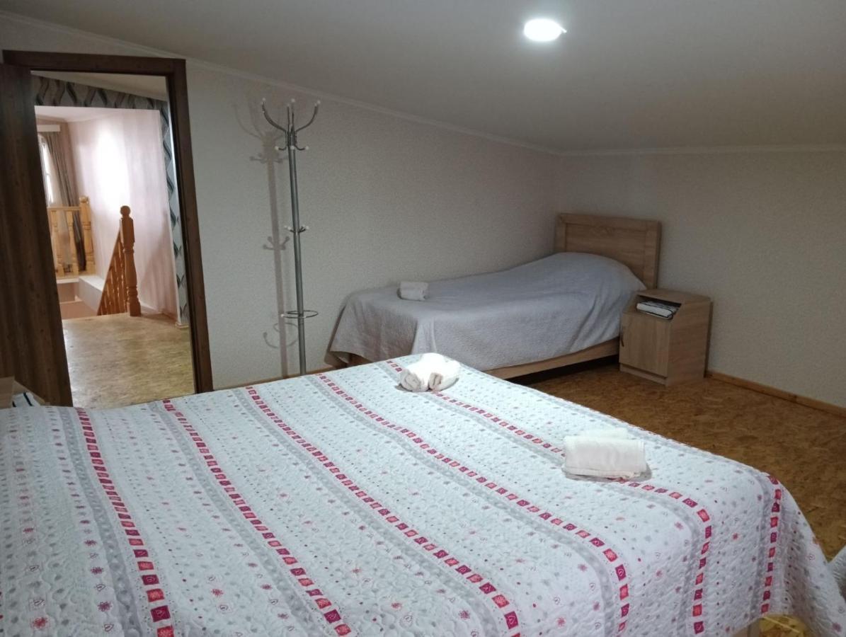 Guest House Katerina 库塔伊西 外观 照片